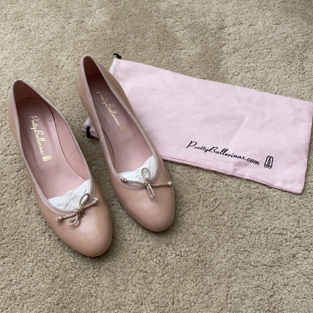 Pretty Ballerinas Wedge Patent Leather Flats